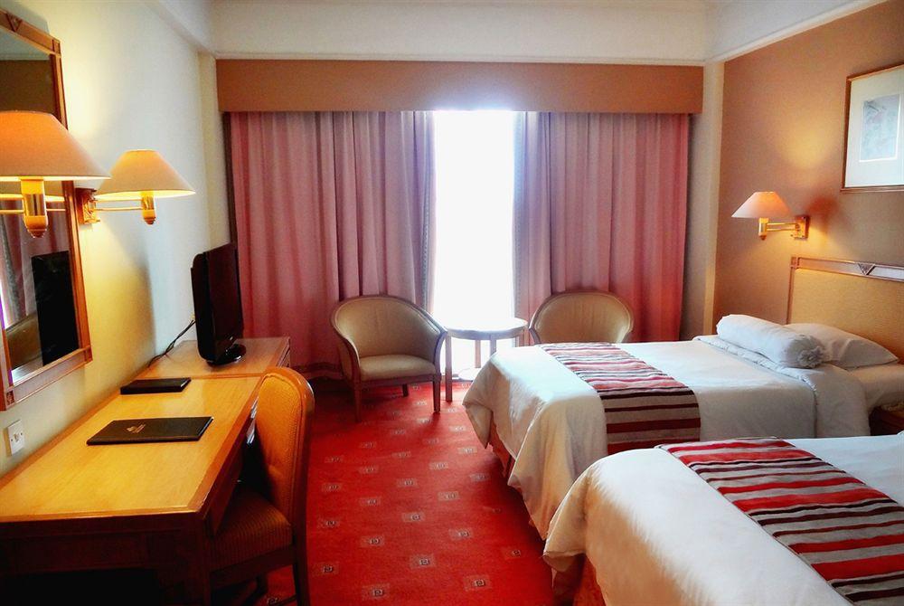 Tiara Medan Hotel & Convention Center エクステリア 写真