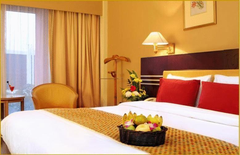 Tiara Medan Hotel & Convention Center エクステリア 写真